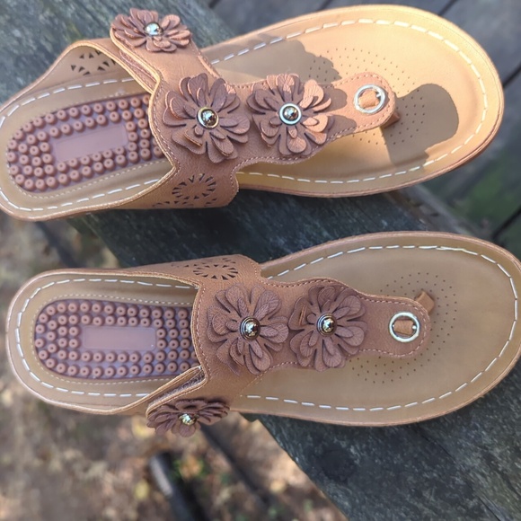 Herance Summer Massage Flip Flop Sandles Size 7 - Picture 2 of 6